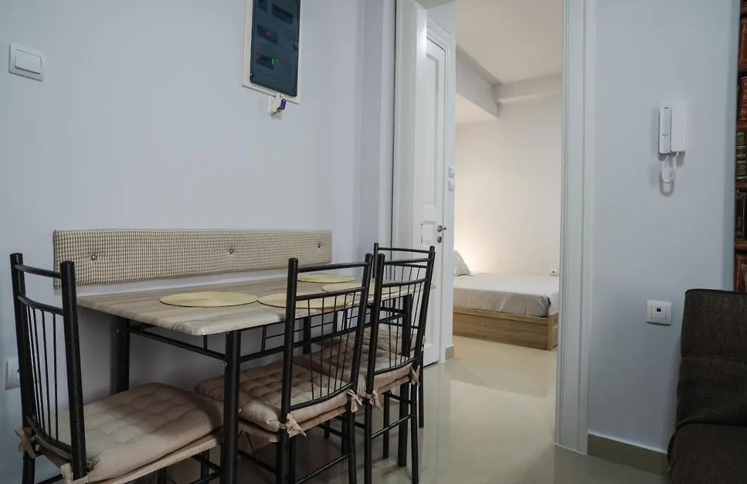 Polytimon, An Athenian Neoclassical Apartment-1