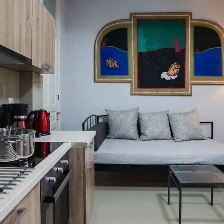 Polytimon, An Athenian Neoclassical Apartment-3